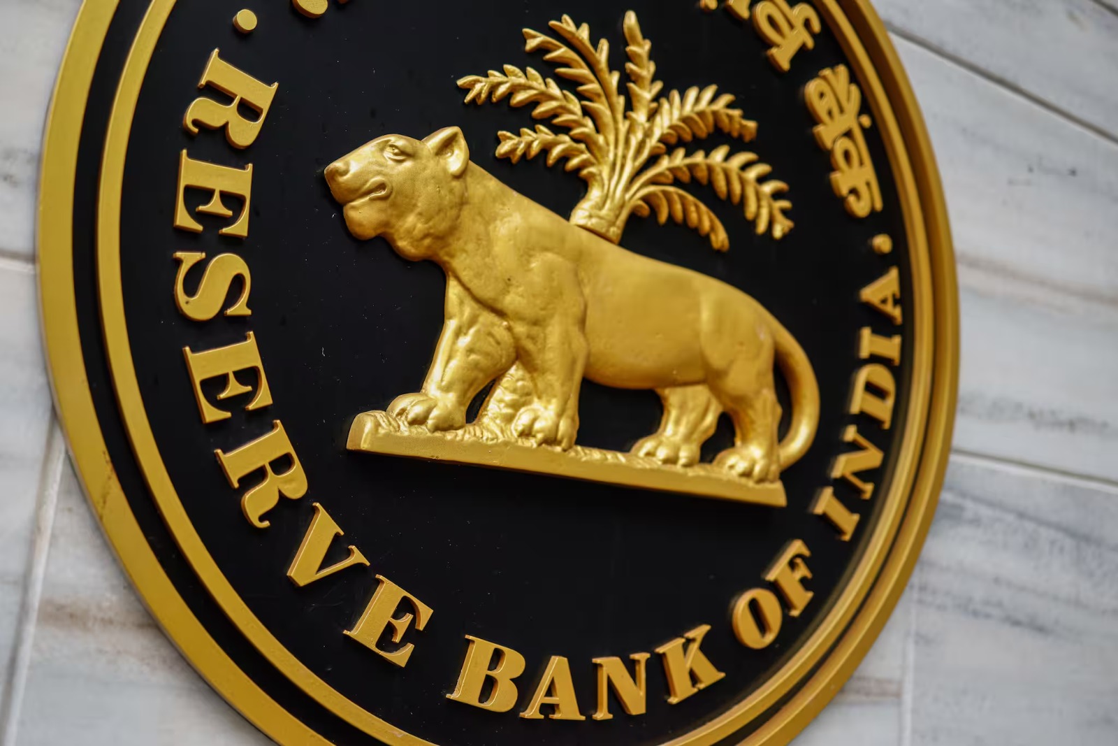 Indian Stock Market Rallies Ahead of RBI Policy, Sensex Gains 685 Points and Nifty Crosses 22,700